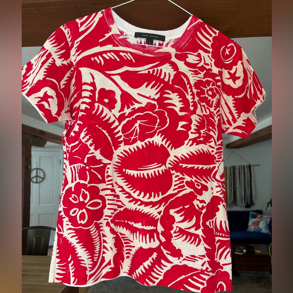 Marc Jacobs Red and Cream Floral Short Sleeve Tee